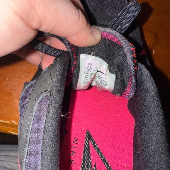 Nike Juniper Trail Black Hyper Pink Power Walking Shoes Size 7.5 - Picture 8 of 9